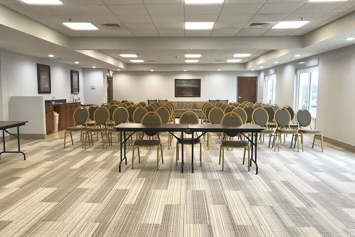 Holiday Inn Express & Suites Somerset Central by IHG