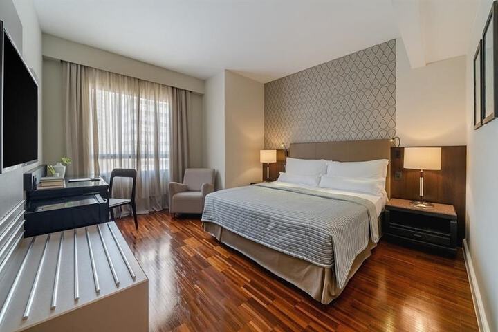 Room 75 of 123
