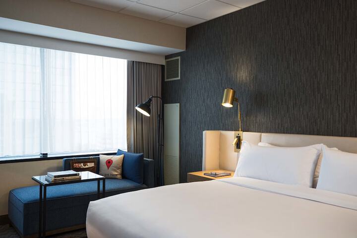 Renaissance Toledo Downtown Hotel
