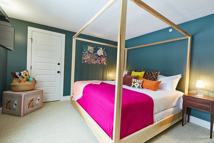 Room 27 of 58