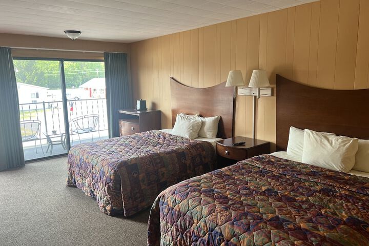 Room 48 of 443