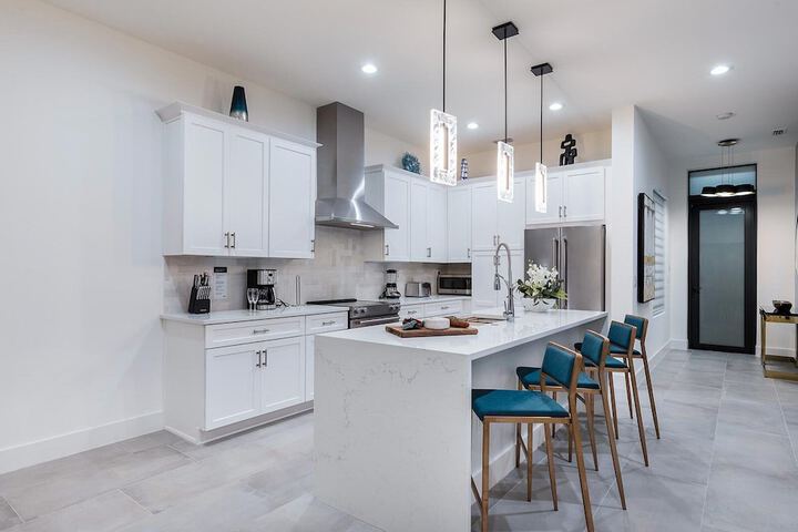 Harbor Island Beach Club Homes by Villatel