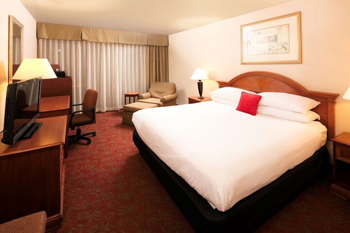 Room 34 of 72