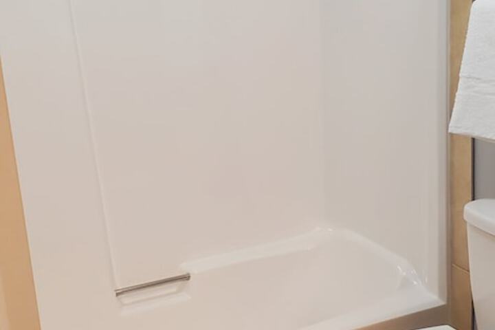 Room 44 of 82