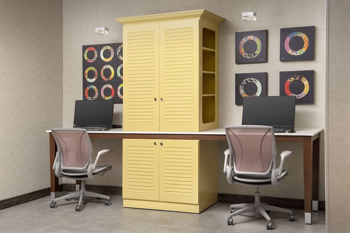 Business Center 51 of 54