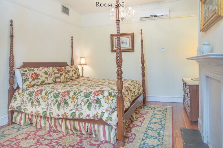 Room 77 of 170