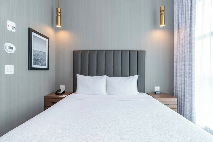 Sandman Signature Sherwood Park Hotel
