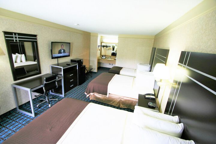 Room 13 of 68