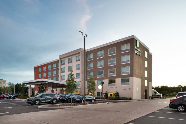 Hotel 4 of 79