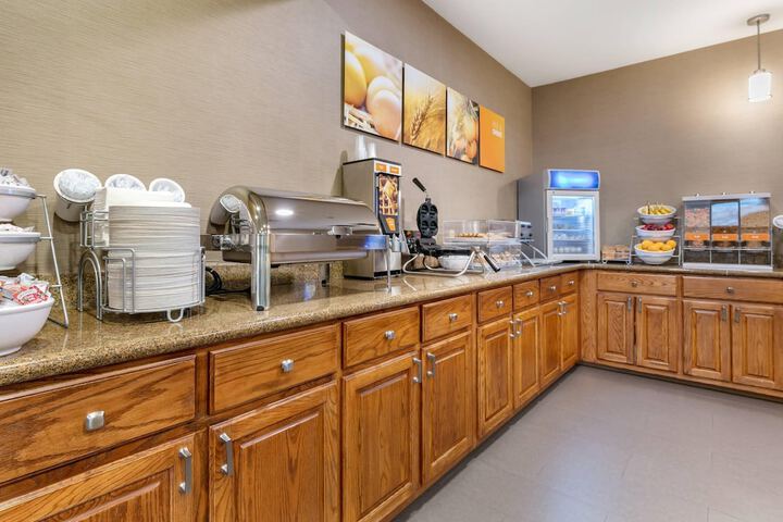 Comfort Suites Batesville