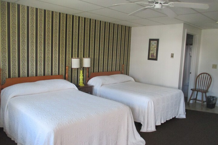 Long Beach Motor Inn