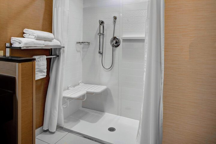 Room 12 of 20