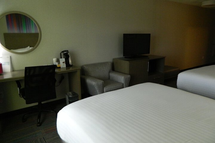 Holiday Inn Express & Suites Shippensburg by IHG