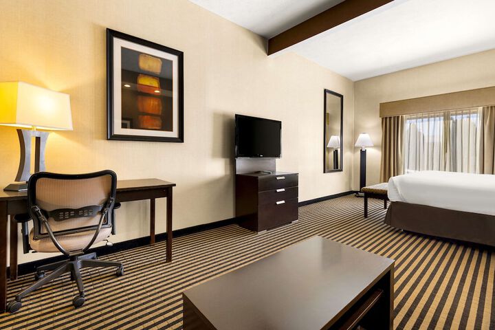 Sonesta Essential Indianapolis Airport