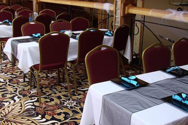 Ballroom/Hall 31 of 39