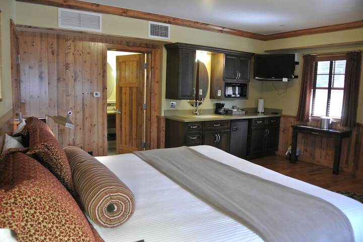 Room 25 of 29