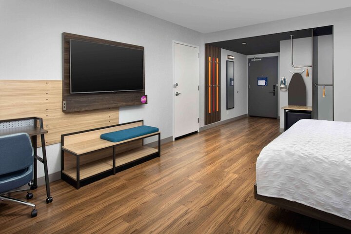 Room 15 of 35