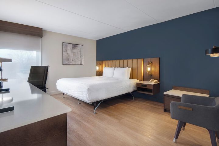 Room 10 of 46