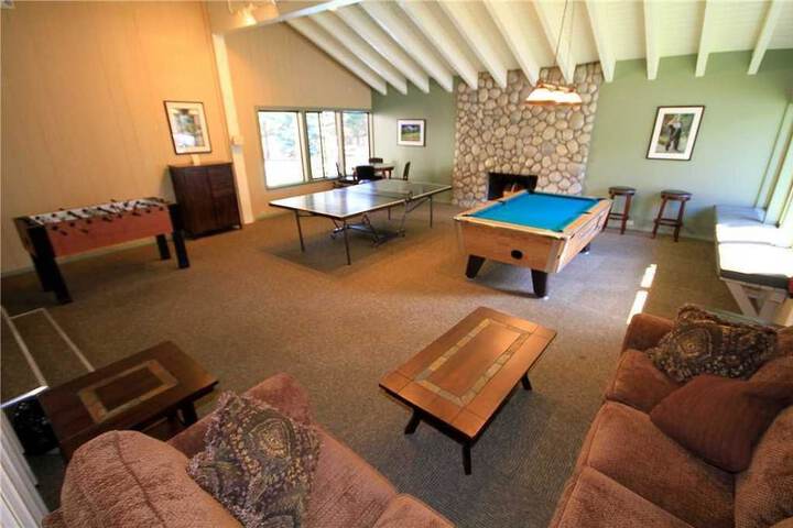 Room 7 of 16