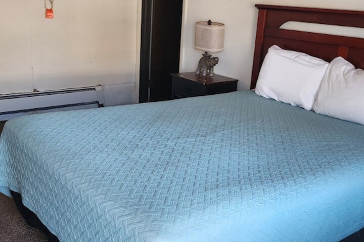Room 30 of 35