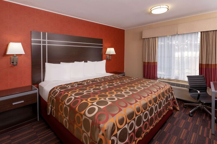 Room 15 of 23