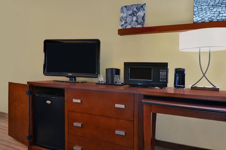 Room 26 of 47