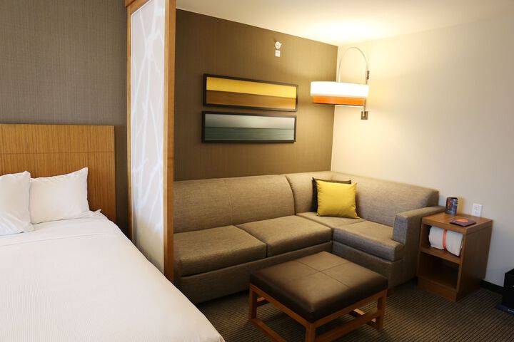 Room 8 of 29