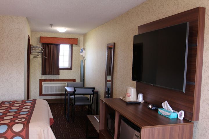 Room 17 of 20