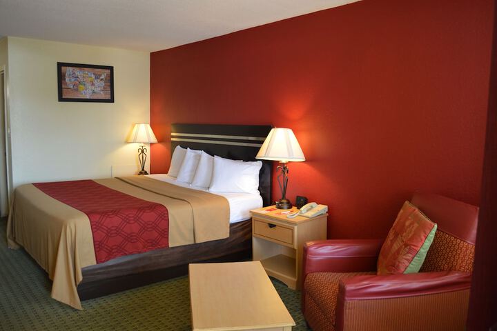 Econo Lodge Christiansburg-Blacksburg I-81
