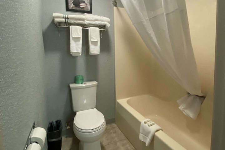 Room 36 of 73