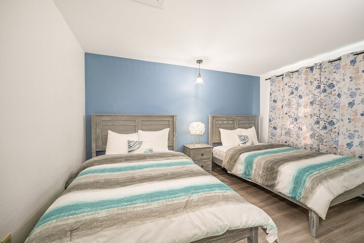 Room 15 of 42