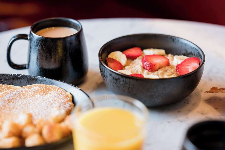 Breakfast/Coffee Service 84 of 90