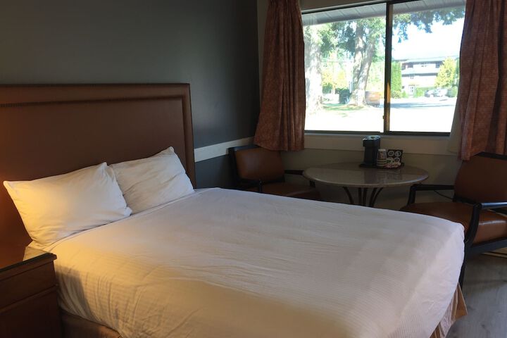 Room 26 of 41