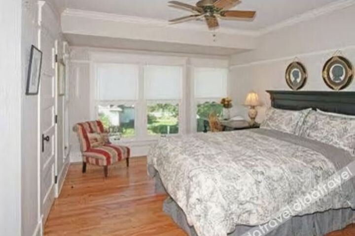Barrington House Bed & Breakfast