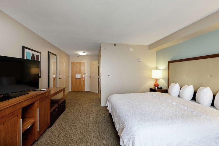 Room 28 of 41