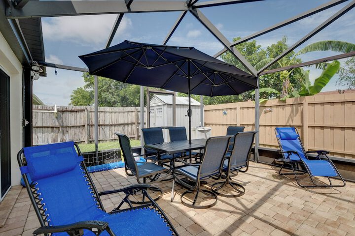 Home Near Werner-boyce & New Port Richey!