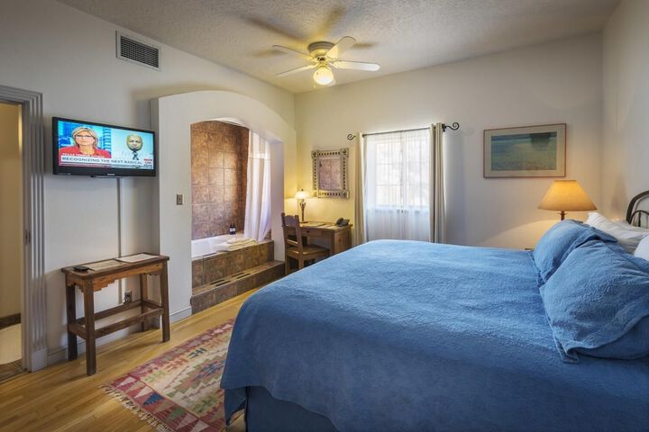 Room 28 of 49