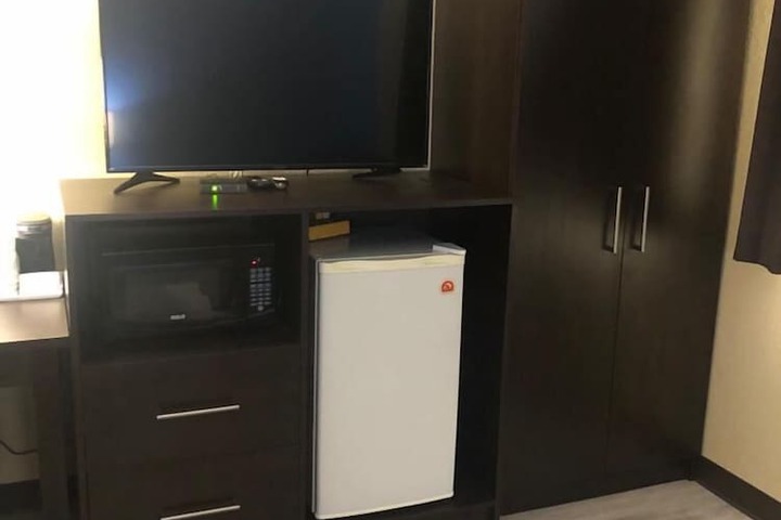 Room 62 of 75