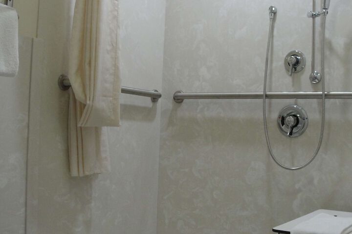 Room 11 of 49