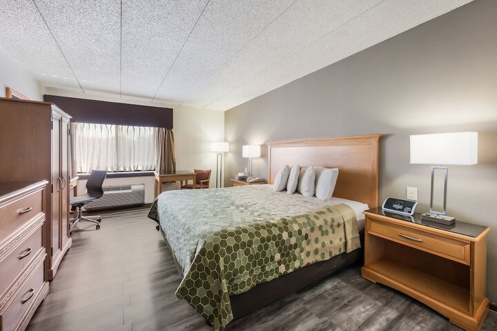 Room 18 of 26