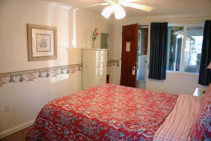 Room 41 of 191