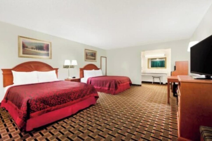 Room 13 of 17