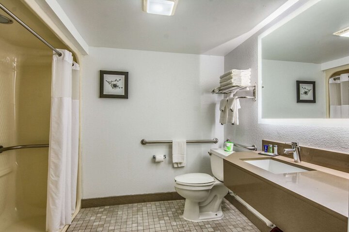 Room 20 of 34