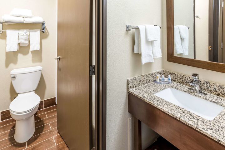 Comfort Inn Waukesha - Milwaukee West