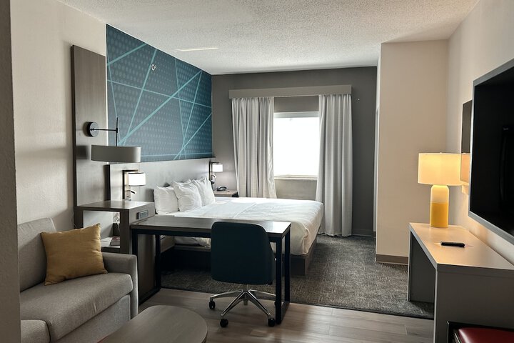Comfort Suites Bloomsburg