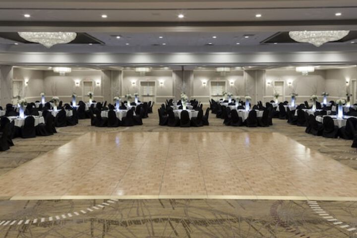 Ballroom/Hall 12 of 13