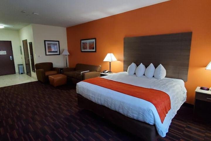 Home Away Suites
