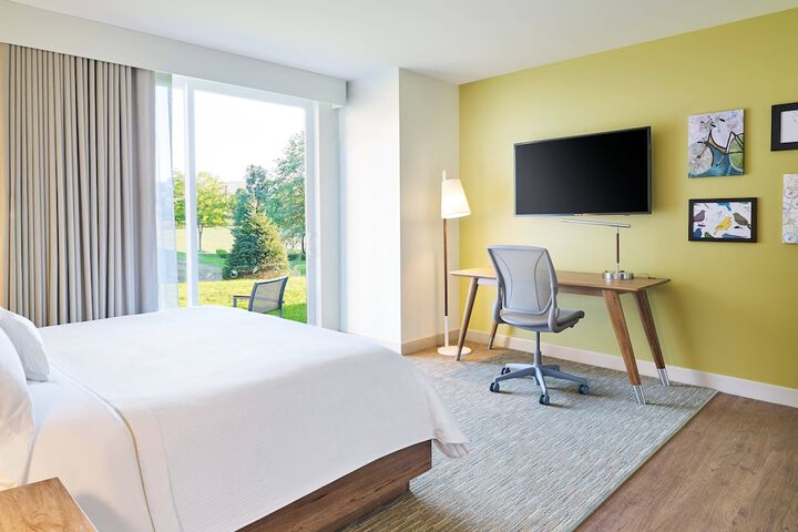 Room 9 of 29
