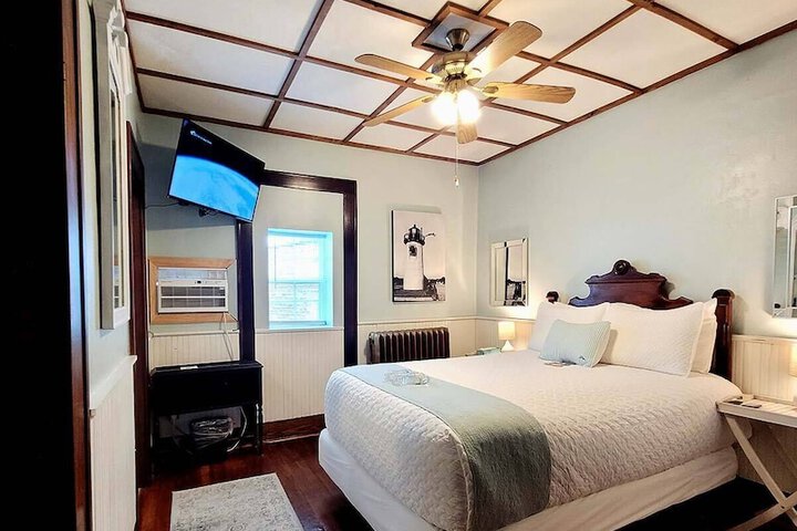 Room 40 of 76