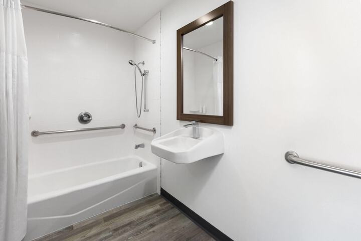 Days Inn by Wyndham Arroyo Grande / Pismo Beach